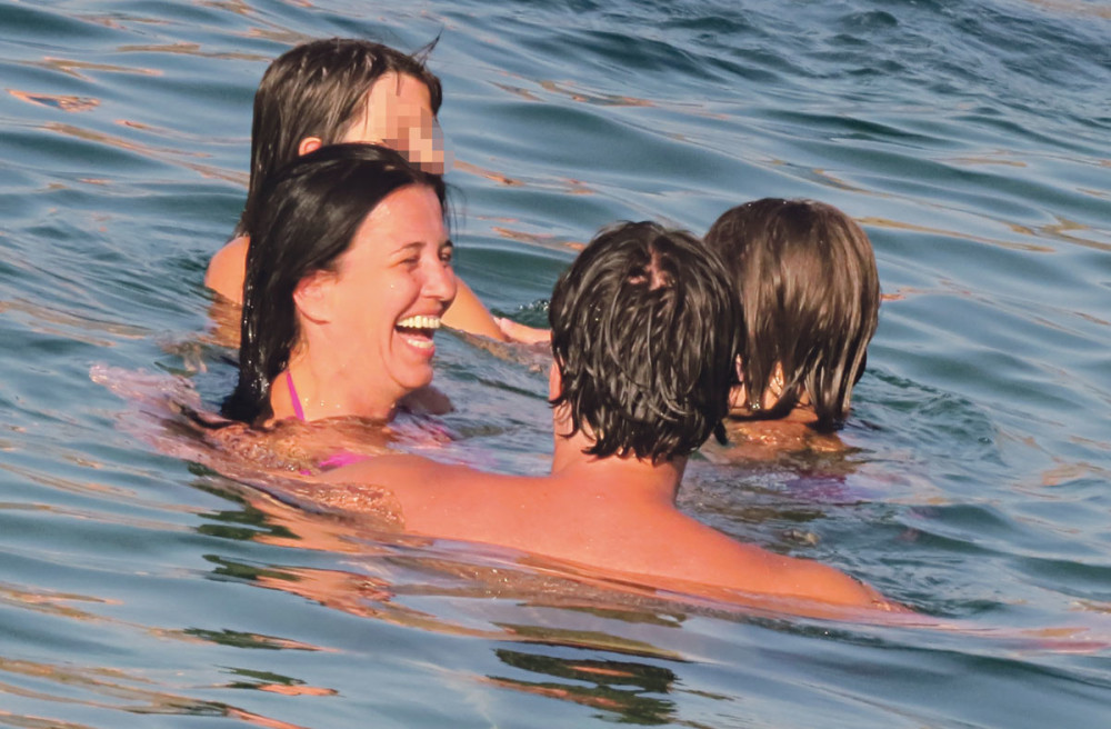 Neline porodične ludorije