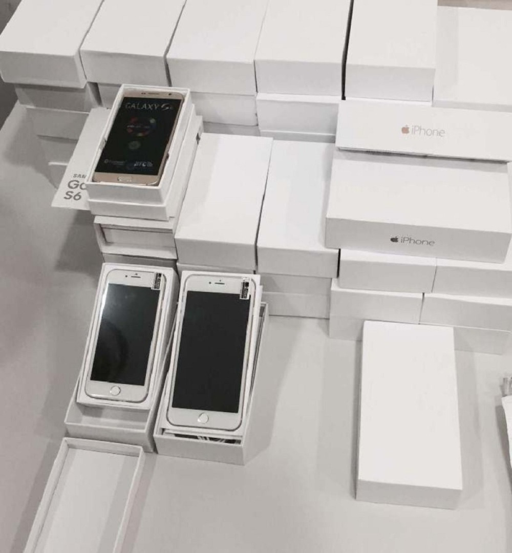 Rumunke krijumčarile 148 telefona vrednih 122.400 evra! (FOTO)