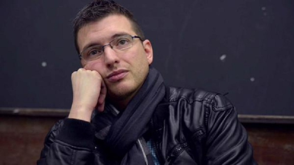 Azdejkovića napali i šutirali jer je gej