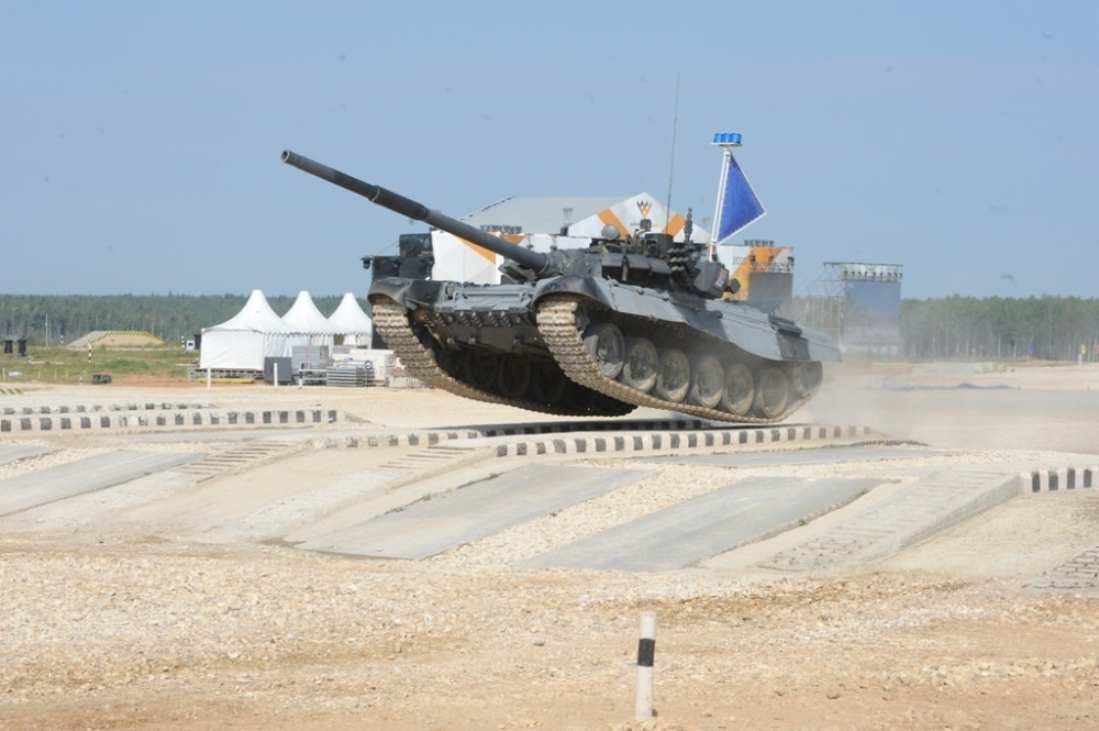 Srbija u finalu tenkovskog biatlona!