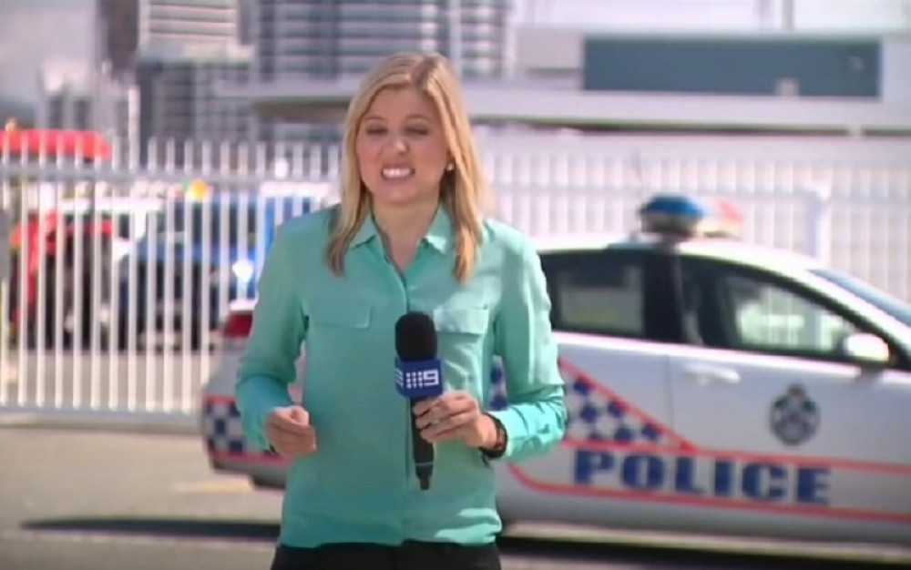 Australijsku novinarku ujeo buldog-mrav usred javljanja!