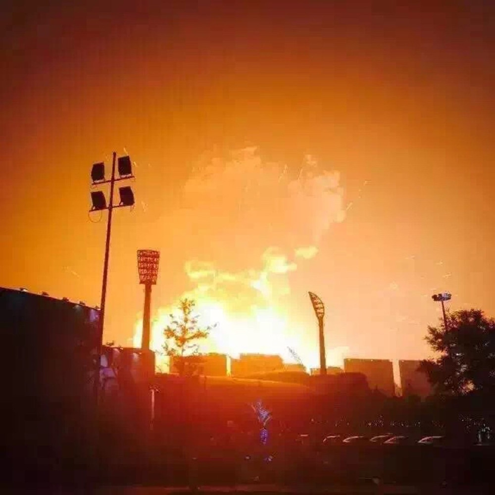 Eksplodirao tanker, dvoje poginulo