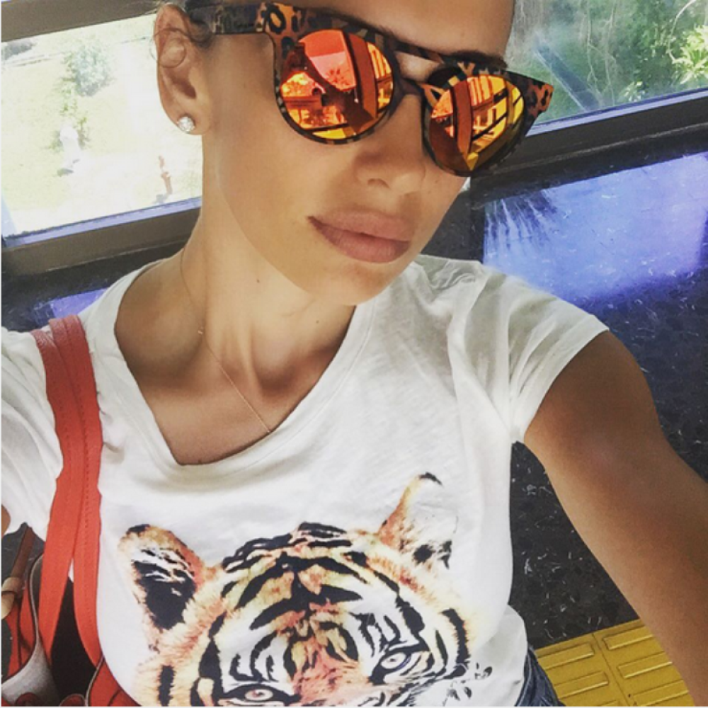 Evo kako je Emina Jahović izgledala u srednjoj školi (FOTO)