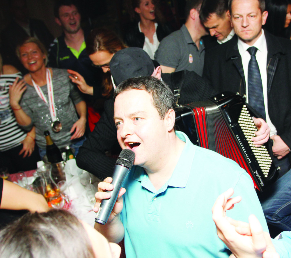 Dačić održao koncert u Grčkoj! (VIDEO)