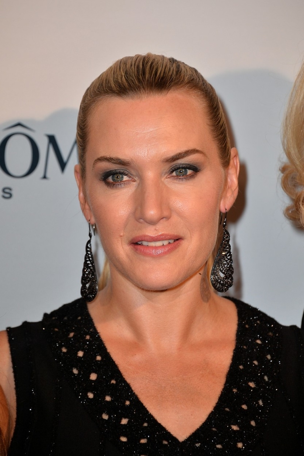 Kejt Vinslet se sočno ljubila sa koleginicom (FOTO)