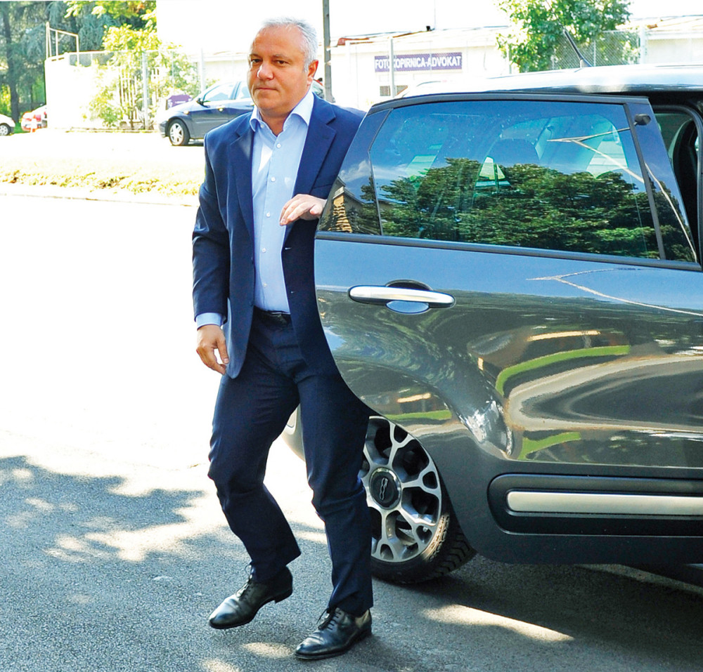 Mlađa pada na Nacionalnoj štedionici!