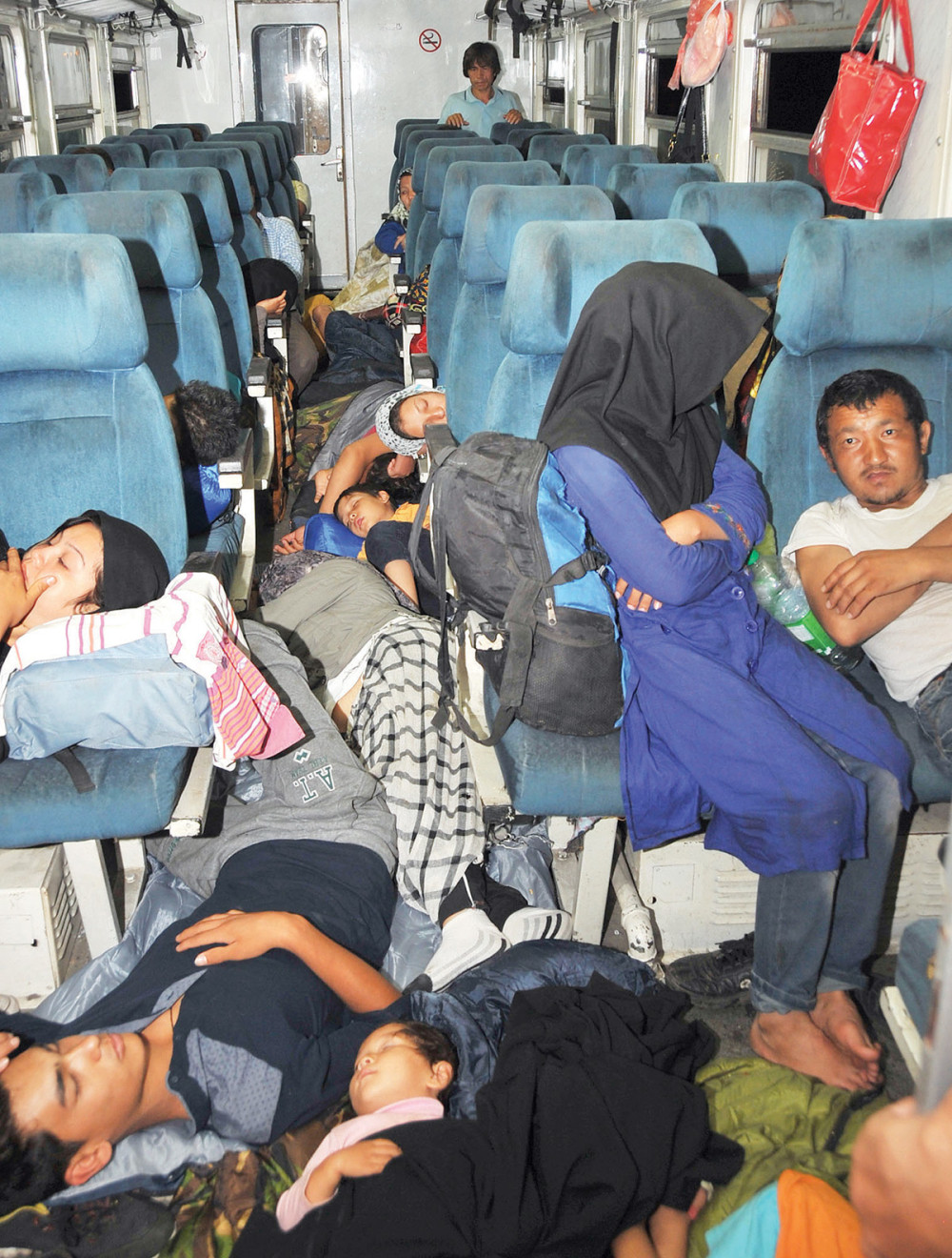 Francuska će uzeti 30.000 izbeglica