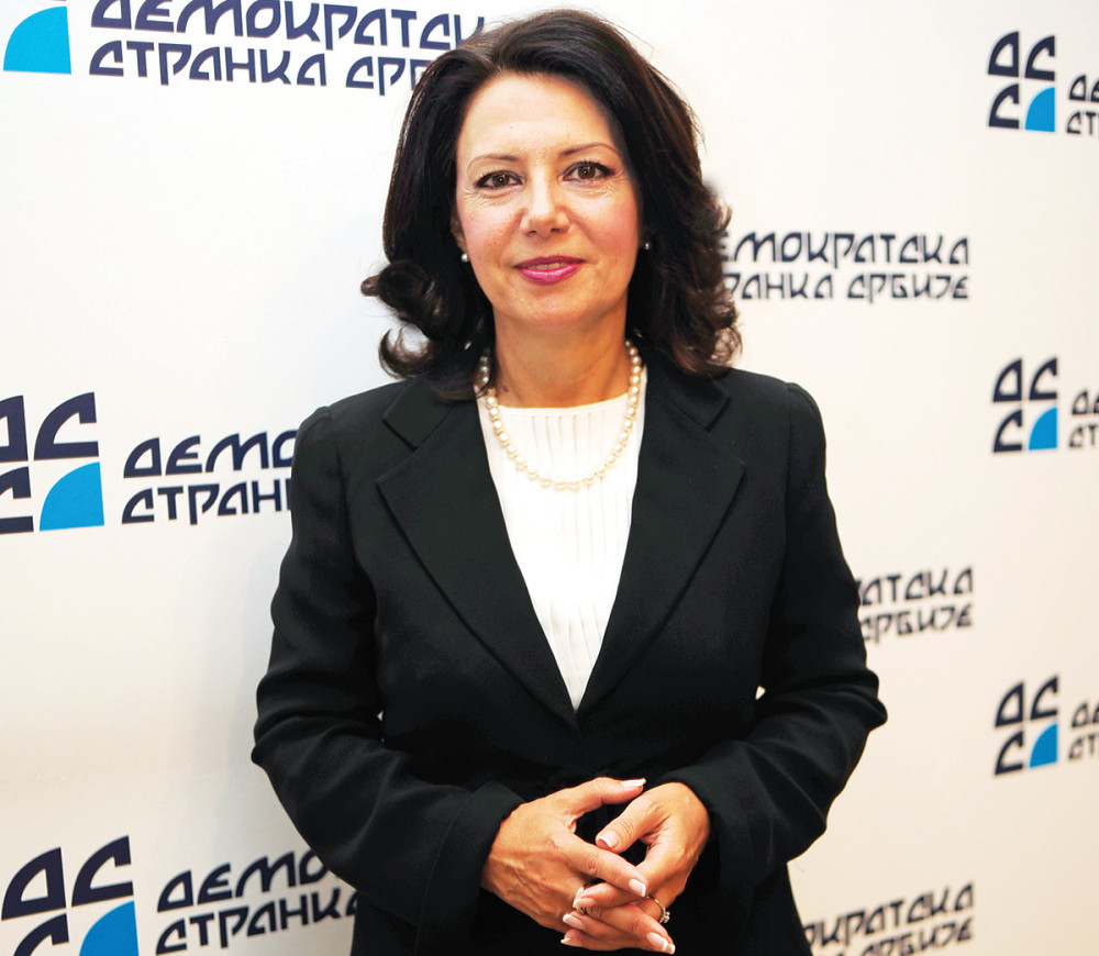 Sanda se izvinila glasačima, DSS se od nje ogradio