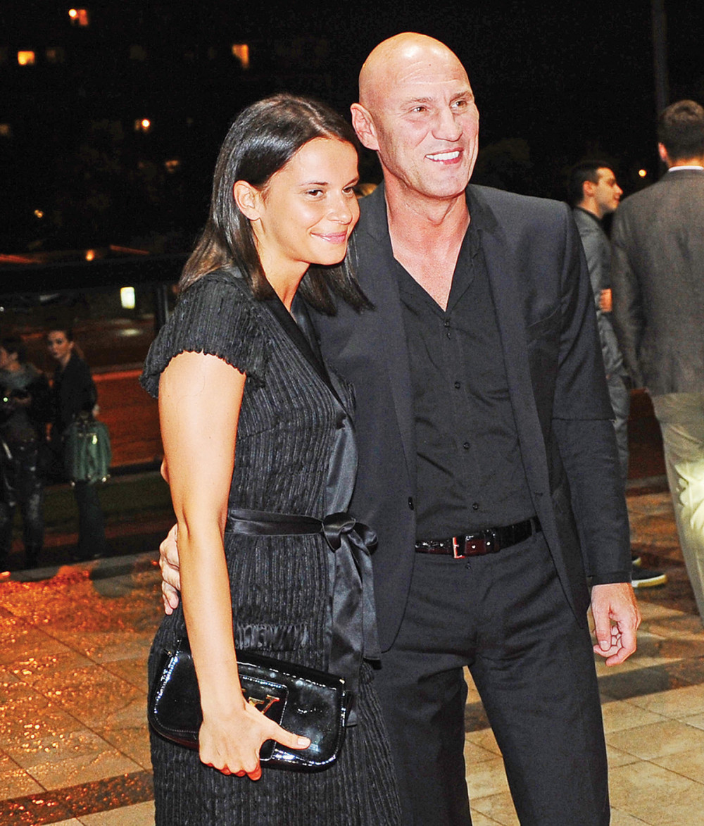 Dakićkin bivši ženi se svojom sekretaricom!