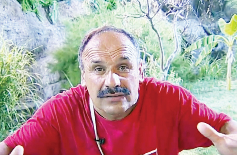 Zmaj molio ukućanke za seks