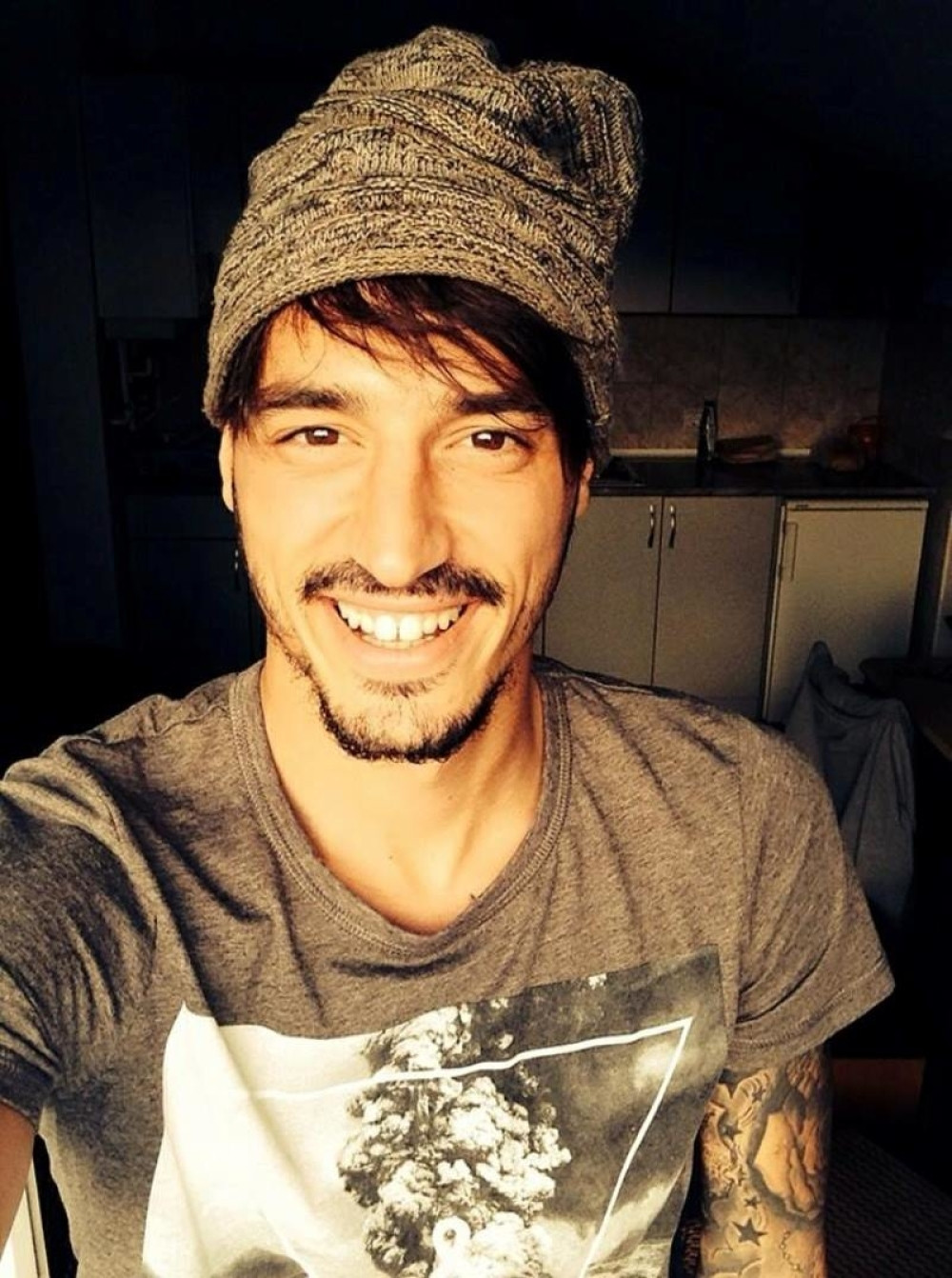 Lazar: Imao sam grupnjak sa bliznakinjama!