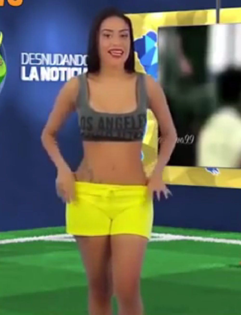 Skinula se zbog Pirla do gole kože!