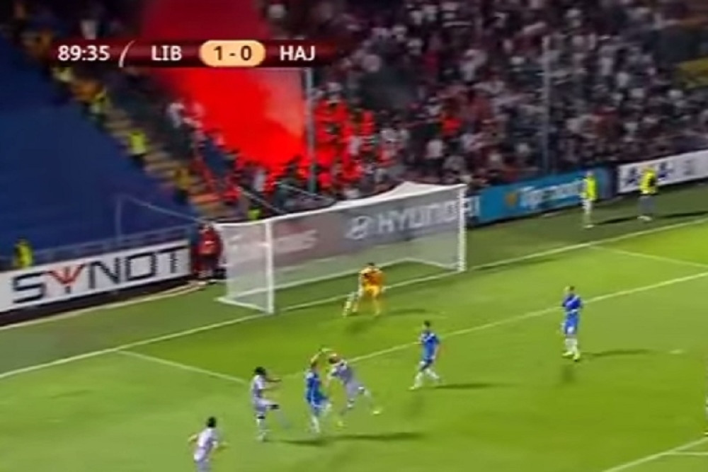 “Torcida” zapalila stadion, bukvalno! (VIDEO)