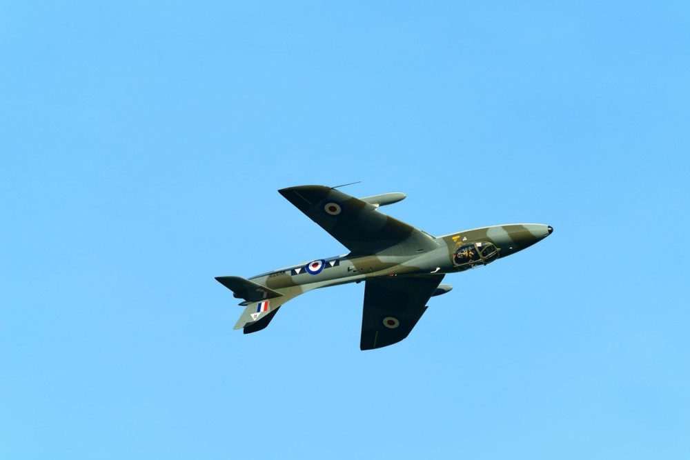 POGLEDAJTE~Srušio se avion na aeromitingu: 11 osoba poginulo (VIDEO)