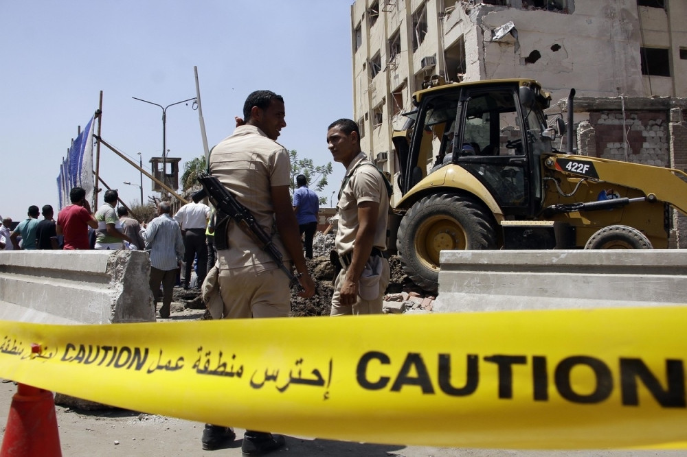 Dva policajca poginula u eksploziji bombe!