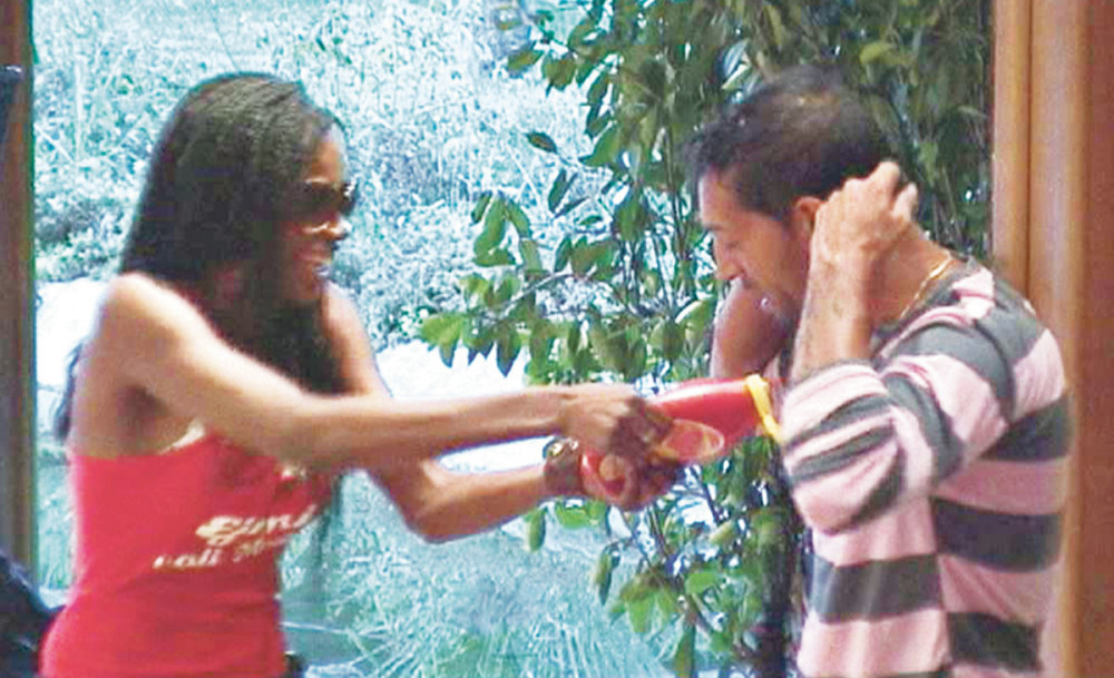 Ejmi polivala učesnike kečapom