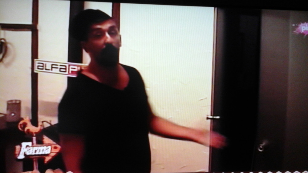 Čak ni Ognjen ne stiže da isprati sva dešavanja na "Farmi"!