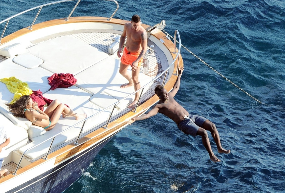 Miho, bez brige Baloteli se baš odmorio! (FOTO)