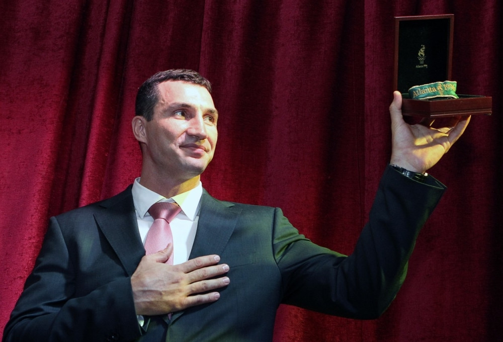 Kličko prodao zlatnu medalju, kupac mu vratio istu