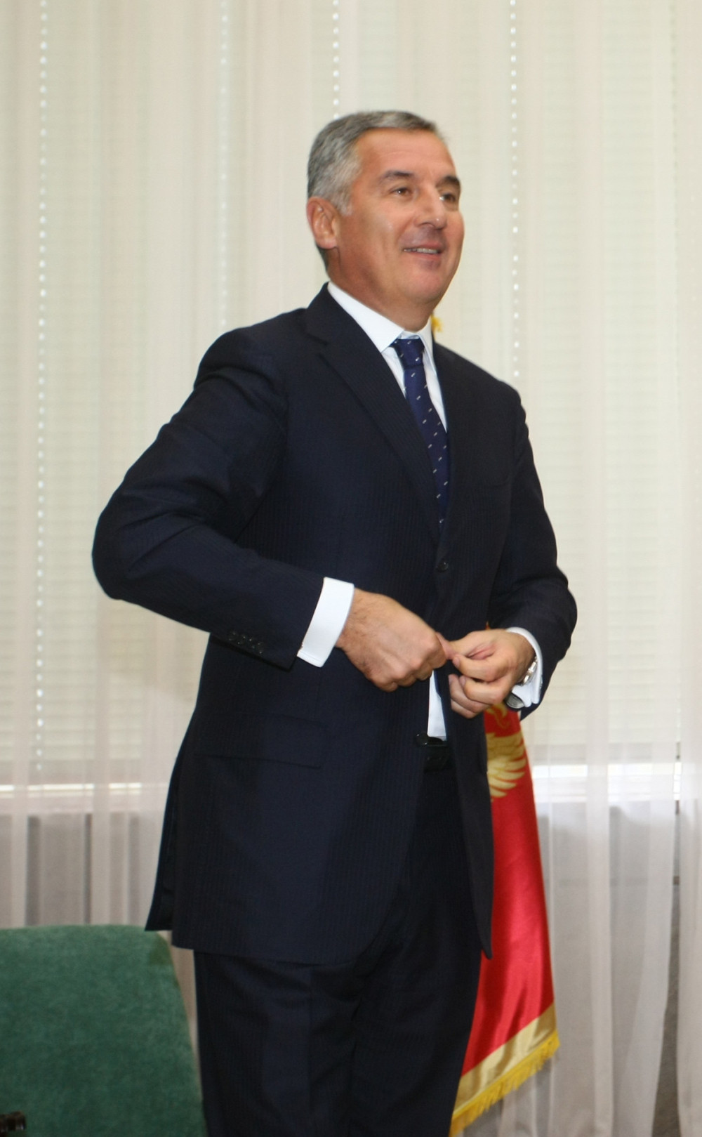 Milu sam dao milione, ali sad ću ga smestiti u zatvor!