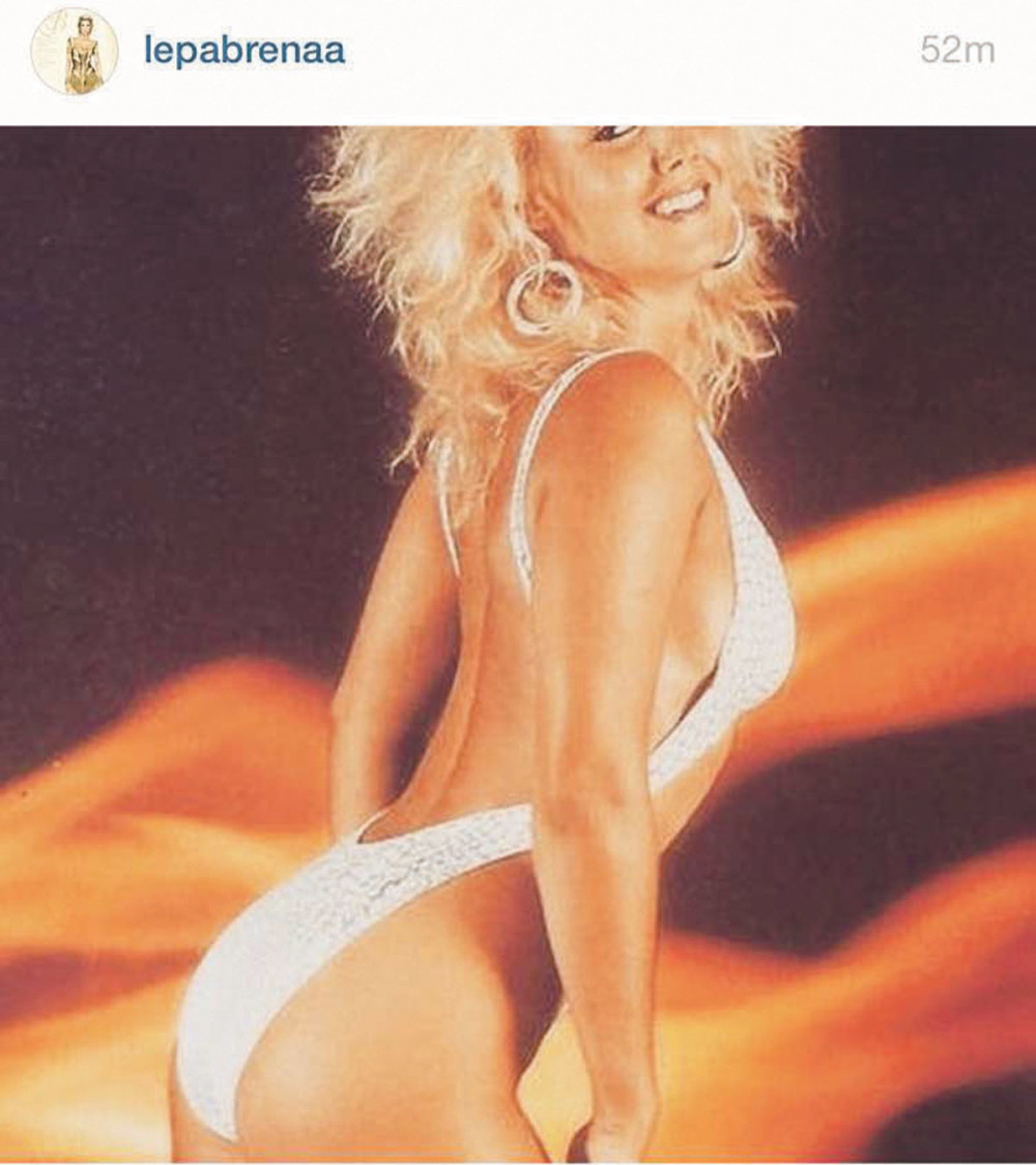 Lepa Brena pokazala atribute!