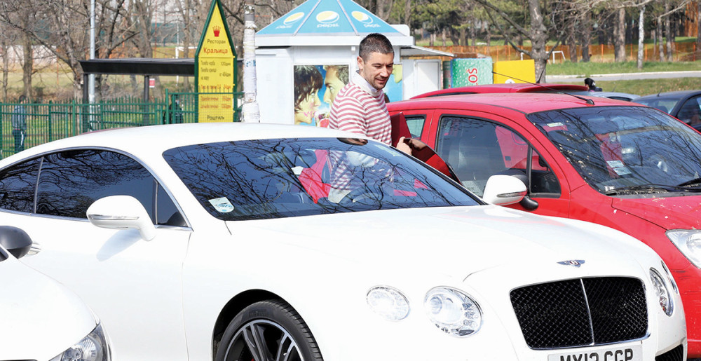 Bentli povlači 27.640 automobila!