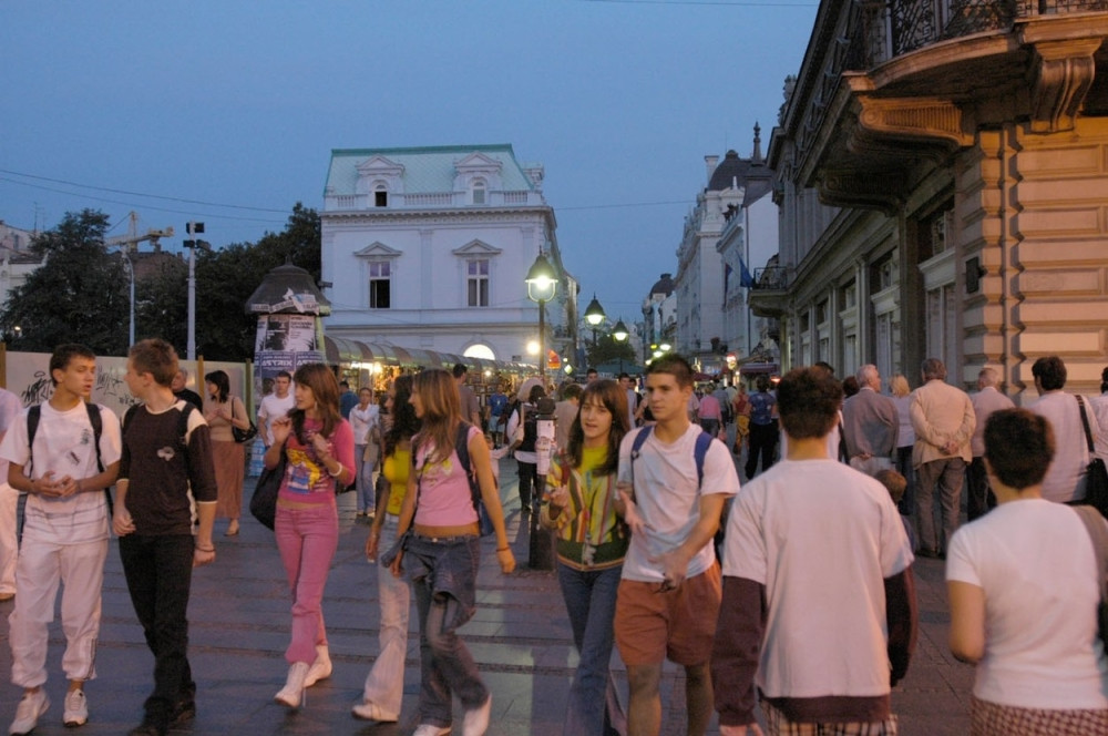 Poznata blogerka dala 3 saveta kako da svaka žena bude dobra svom muškarcu i IZAZVALA BES I GAĐENJE NA INTERNETU!