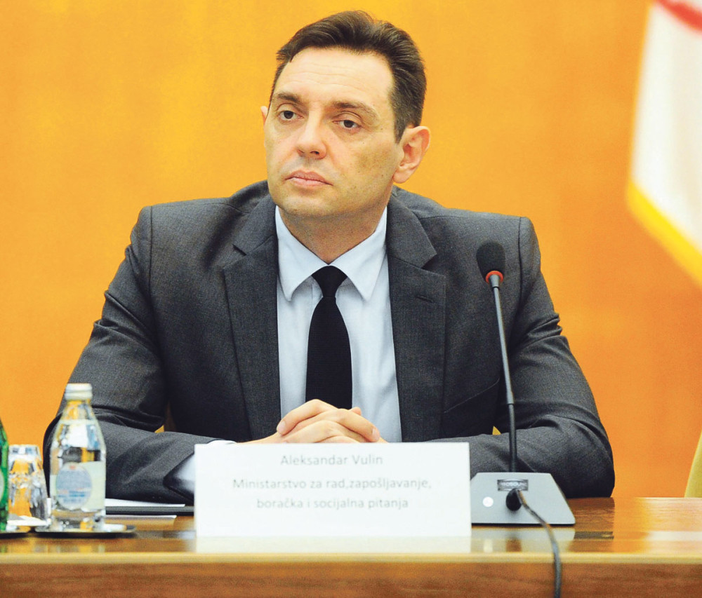 Vulin preti tužbom zbog zatvaranja granica