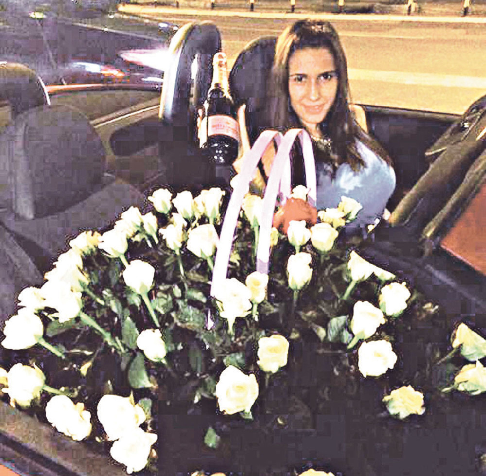 Jevđenovićeva od političara dobila skupocen prsten!