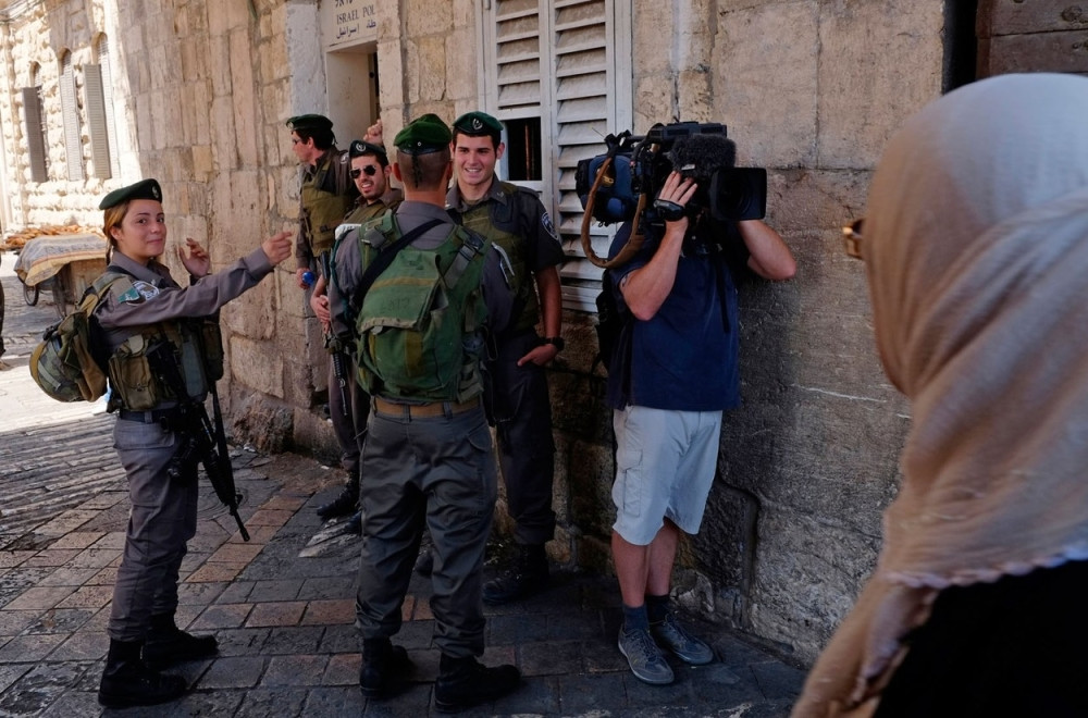 Novinari ne smeju da izražavaju uživo svoje stavove!