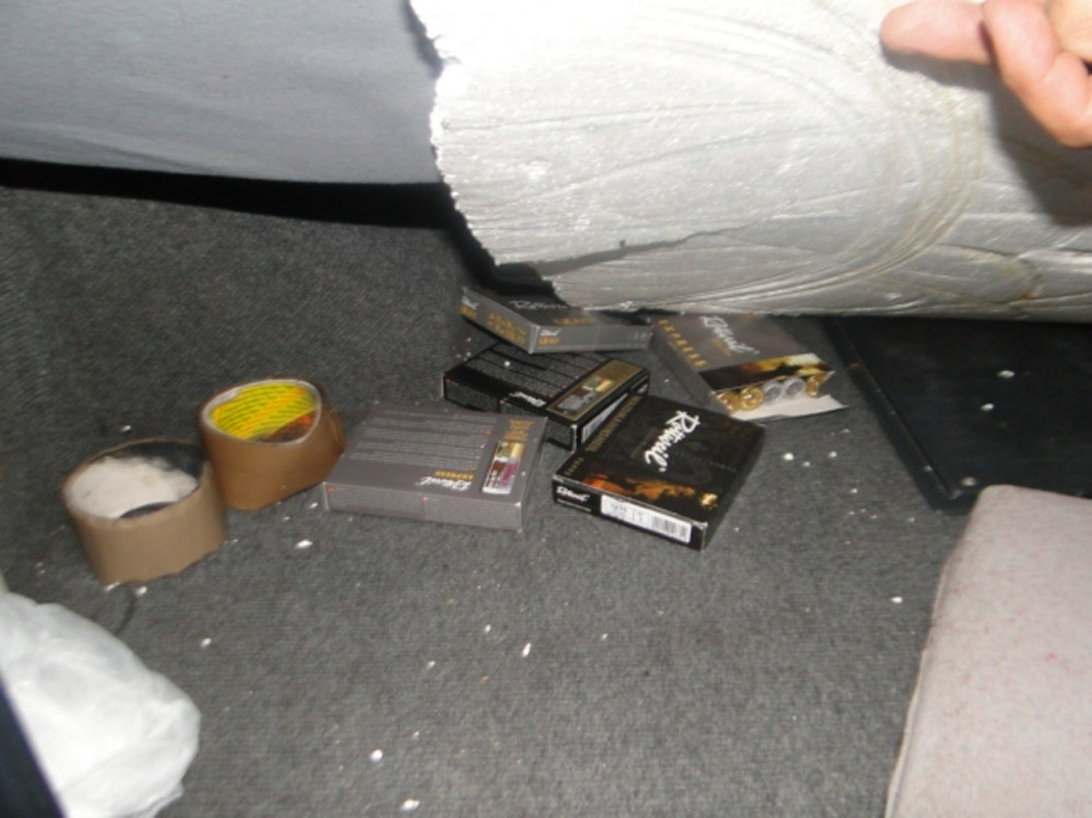 Carinici u krevetu vozača otkrili 50 metaka