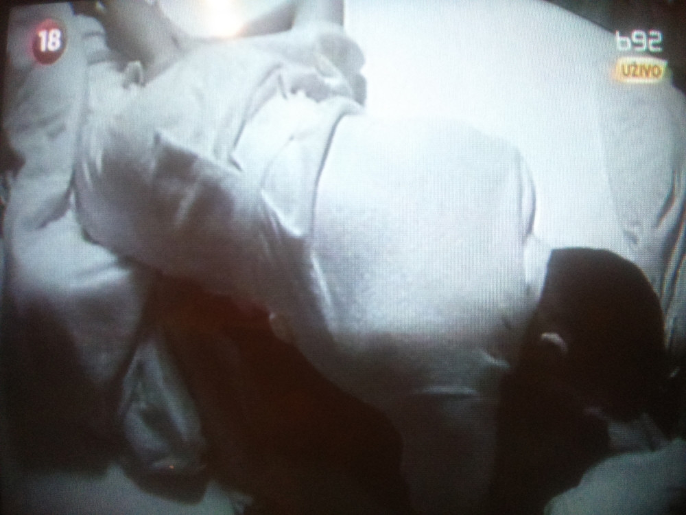 Pao seks bez pokrivača u Velikom bratu! (FOTO)