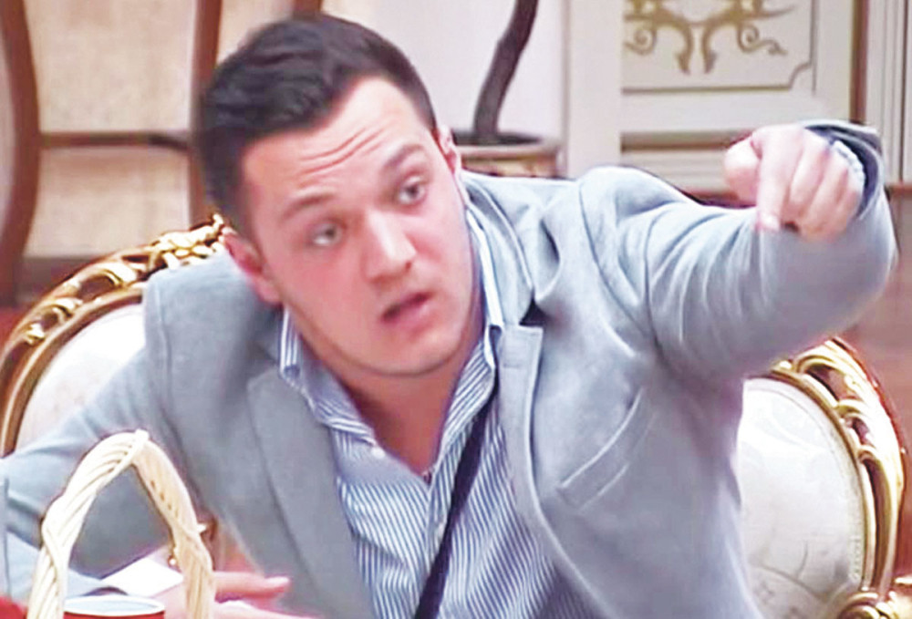 Sa kojom devojkom si bio kada sam te srela?