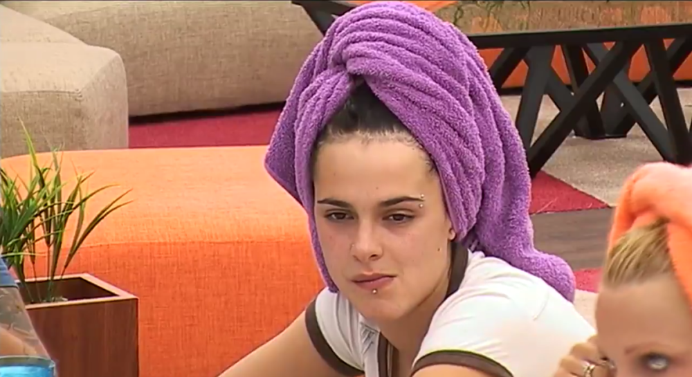 Stefani se rasplakala pred ukućanima!