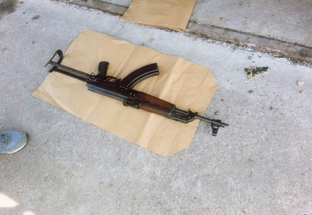 Ranio pet žena i trojicu muškaraca... Uzeo je pušku iz kola i rafalno zapucao!