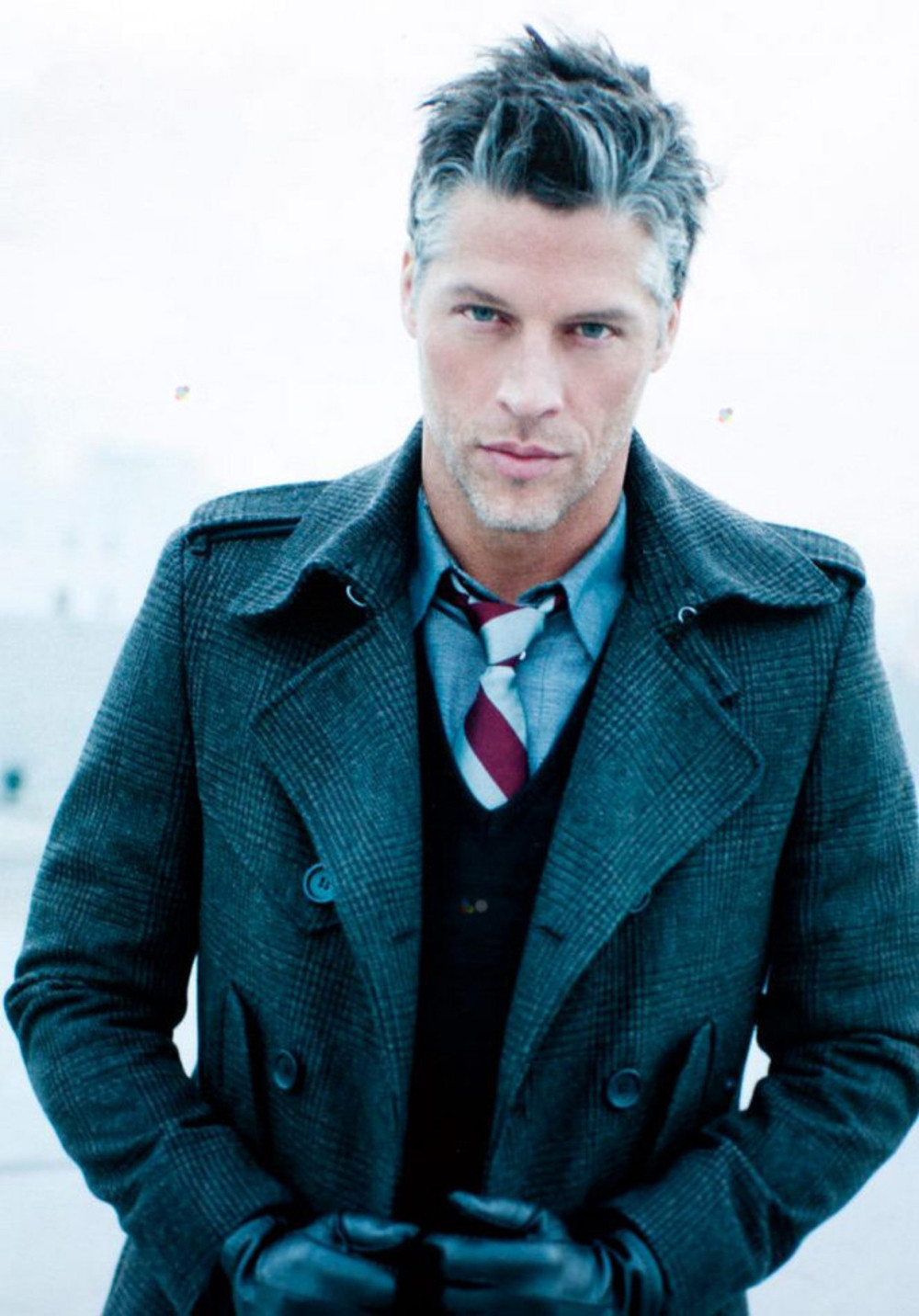 Dečko Sandre Bulok mazao pseći izmet po komšijinim vratima?!