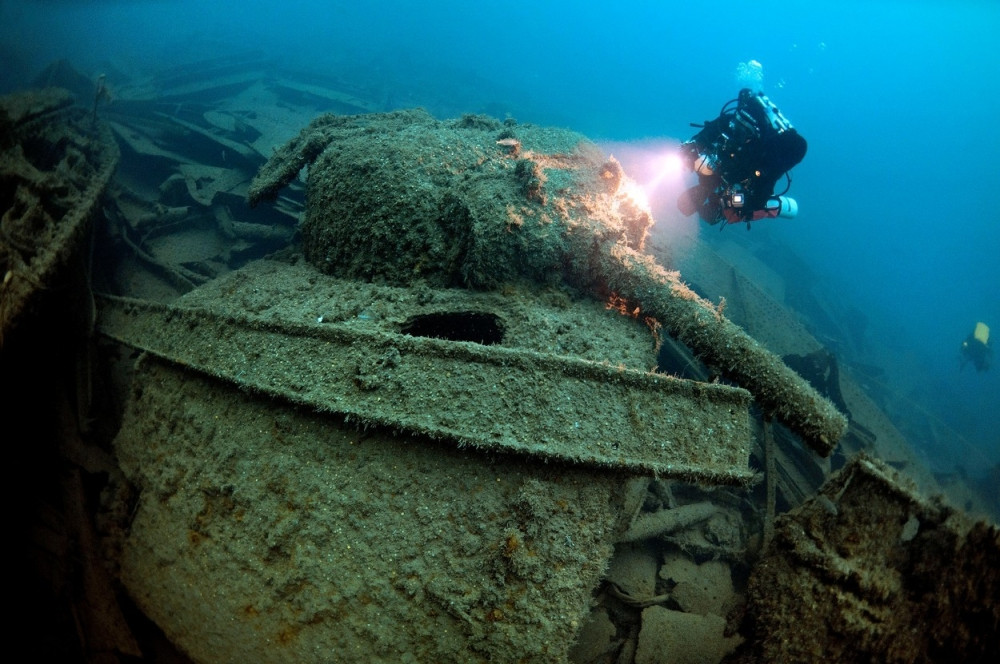 Groblje tenkova na dnu okeana! (FOTO + VIDEO)