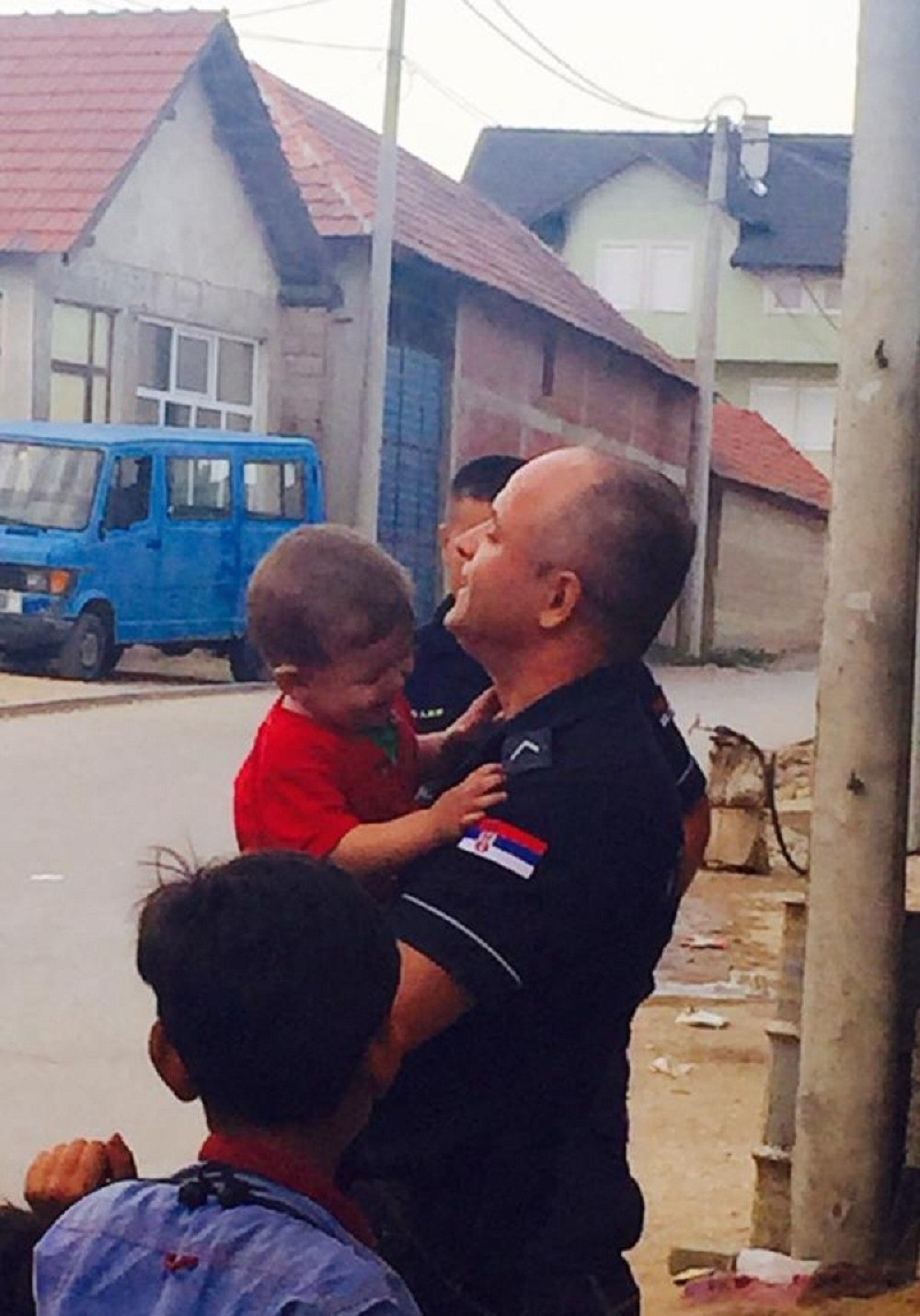 Ljudi, moramo dobro da se ponašamo prema deci