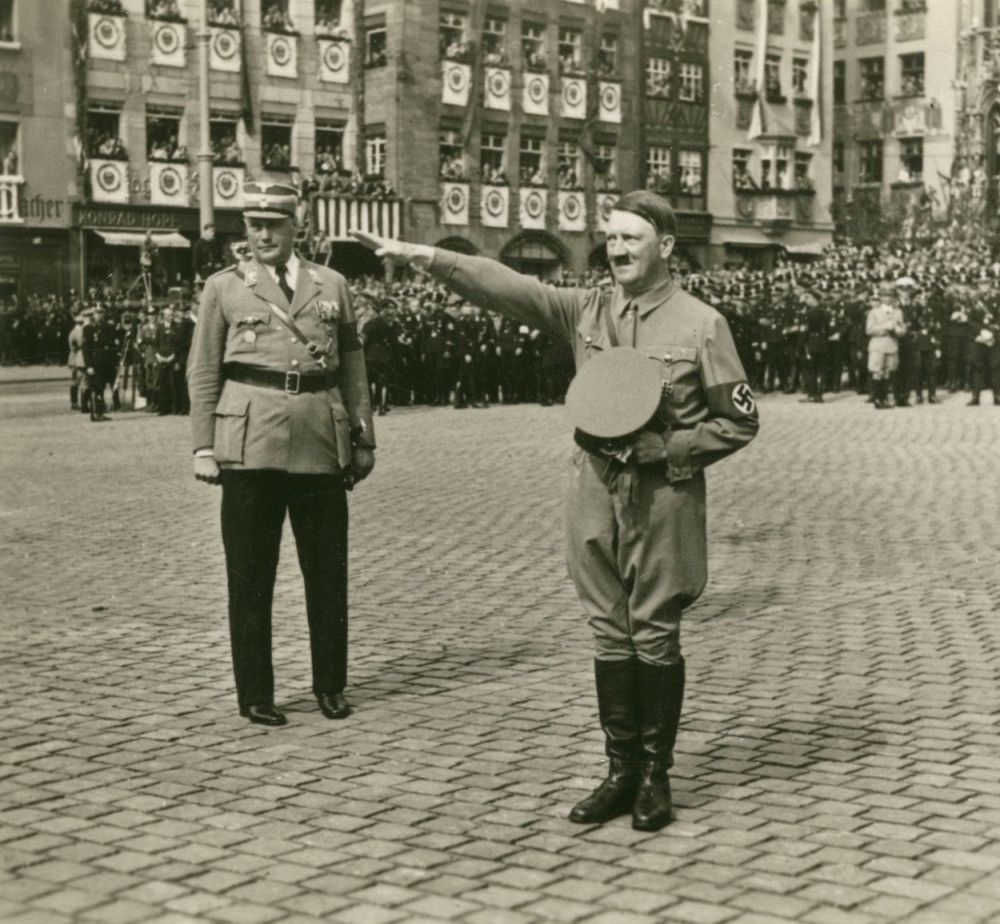 Hitler nije pucao sebi u glavu