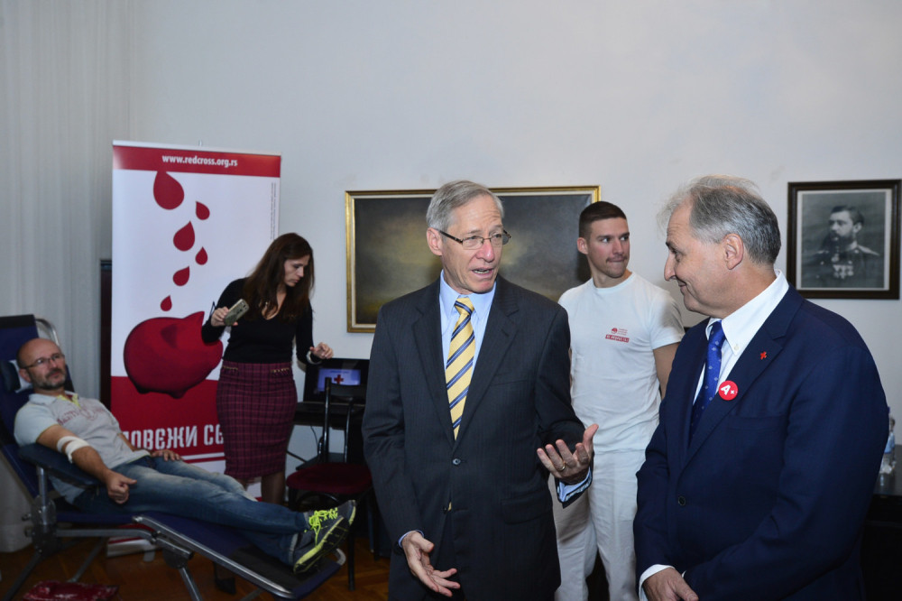 SAD i Srbija zajedno protiv terorista!