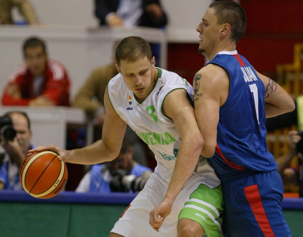 Nesterović se potukao u restoranu zbog devojke