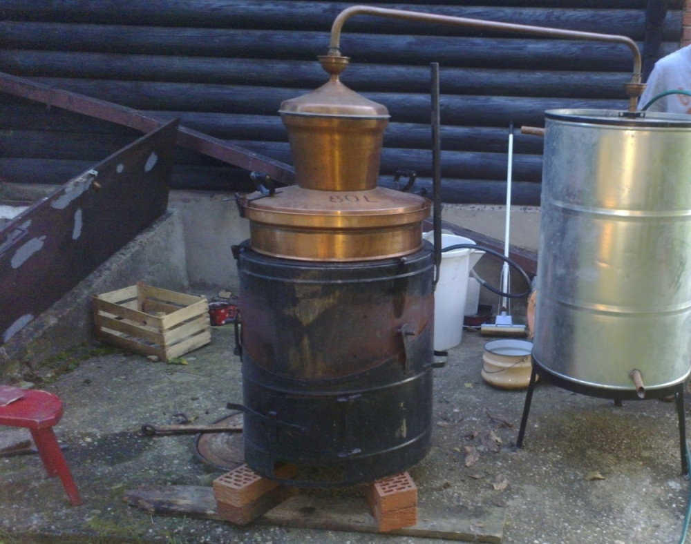 Ukrali kazan za pečenje rakije