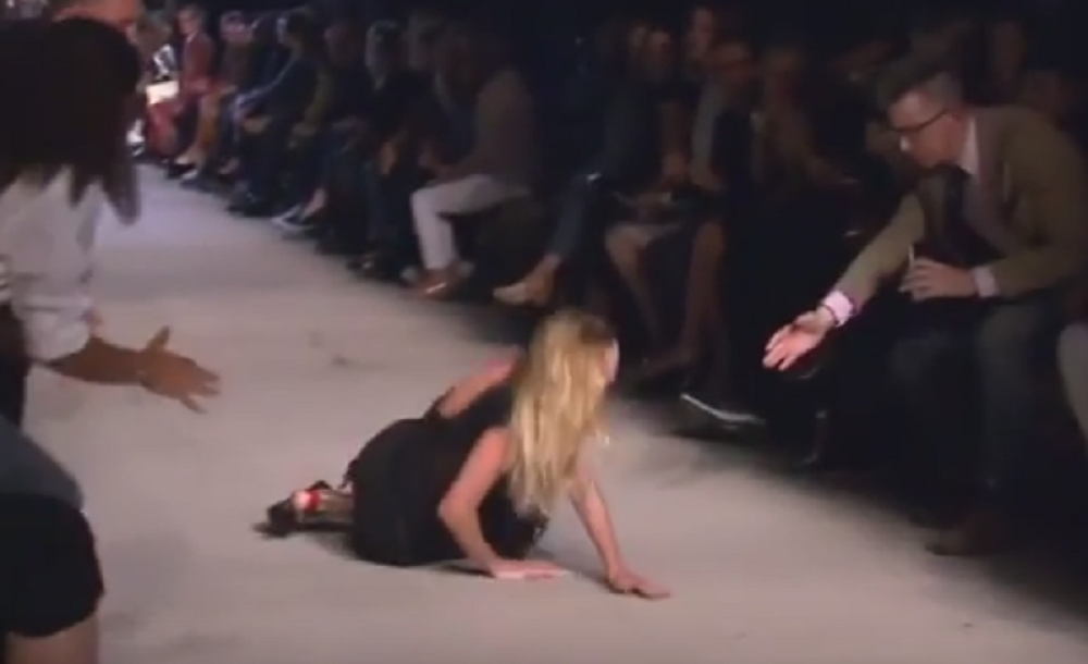 "Viktorijin anđeo" se razbio na pisti! (VIDEO)