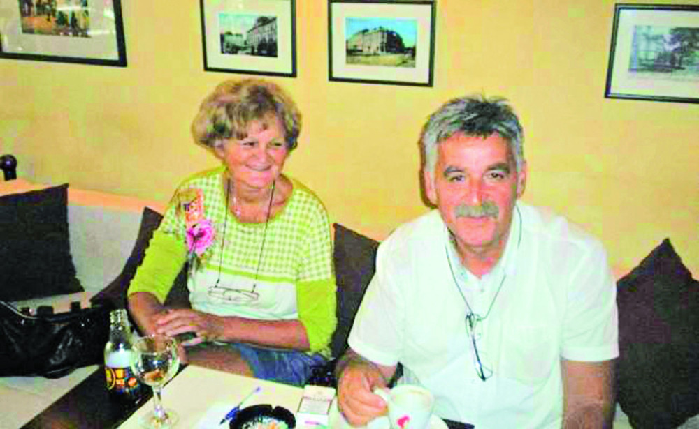 Bosanac pije kafu, a supruga pivo