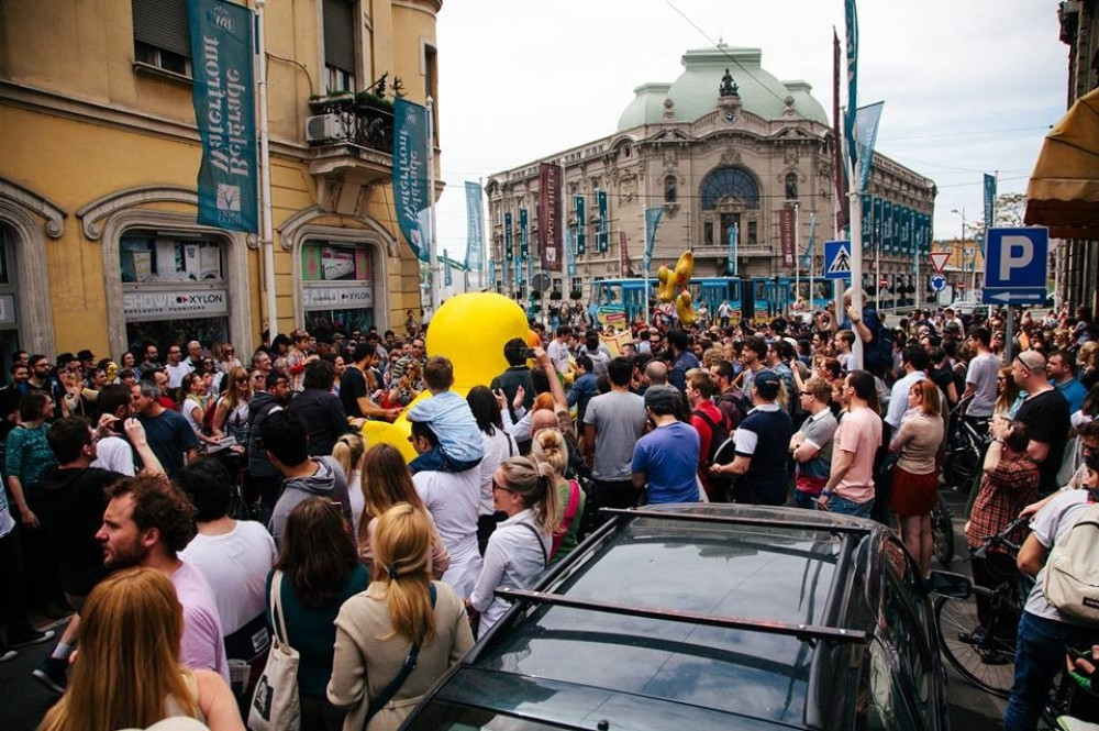 Demonstranti preprečili put gradonačelniku