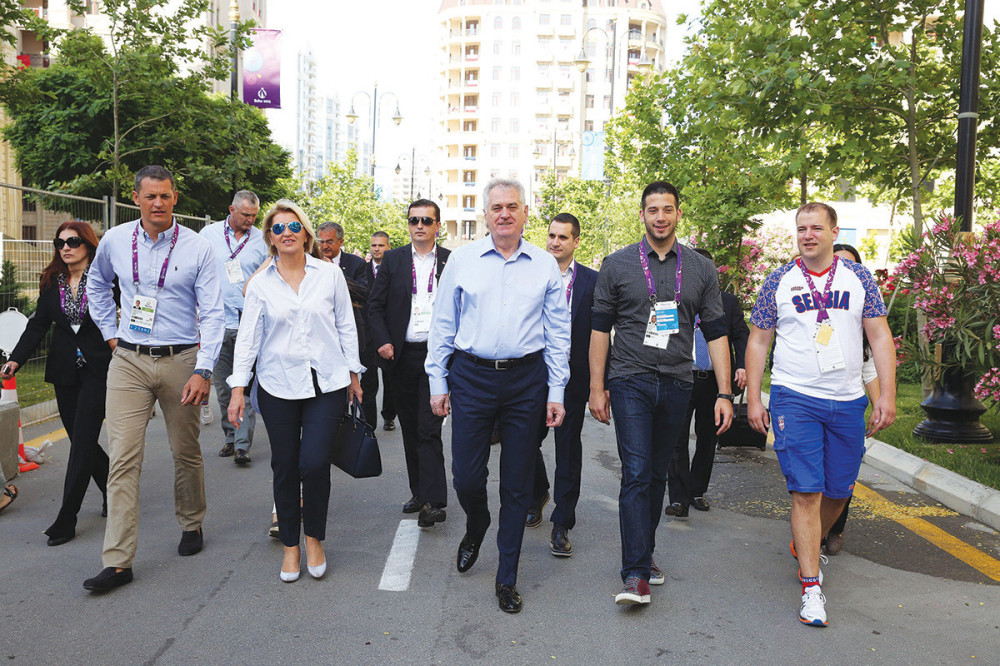 Plaćamo posrednika za putovanja Tome i rodbine