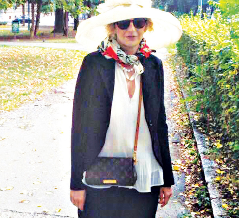 Spasava me crni humor!