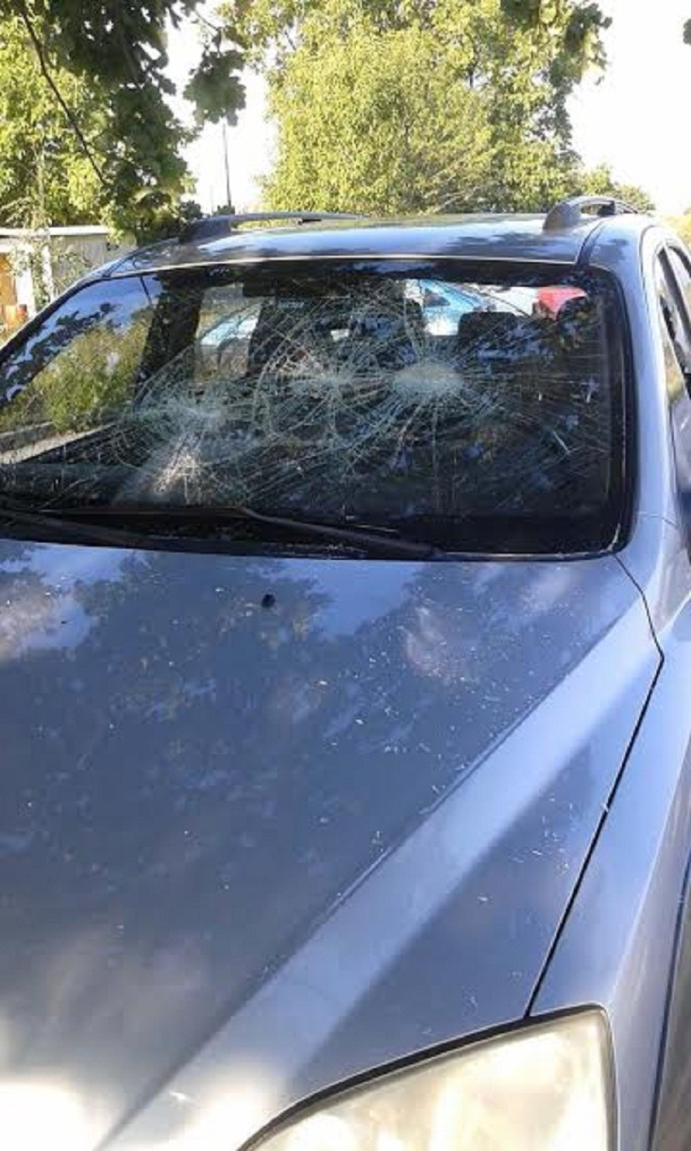 Automobil srpskih tablica izrešetan u Albaniji!