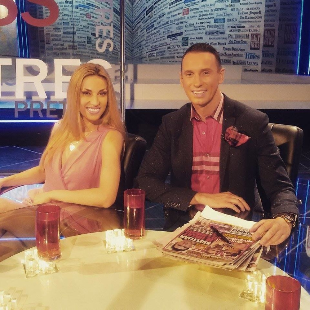 Rada otkrila stihove nove pesme!