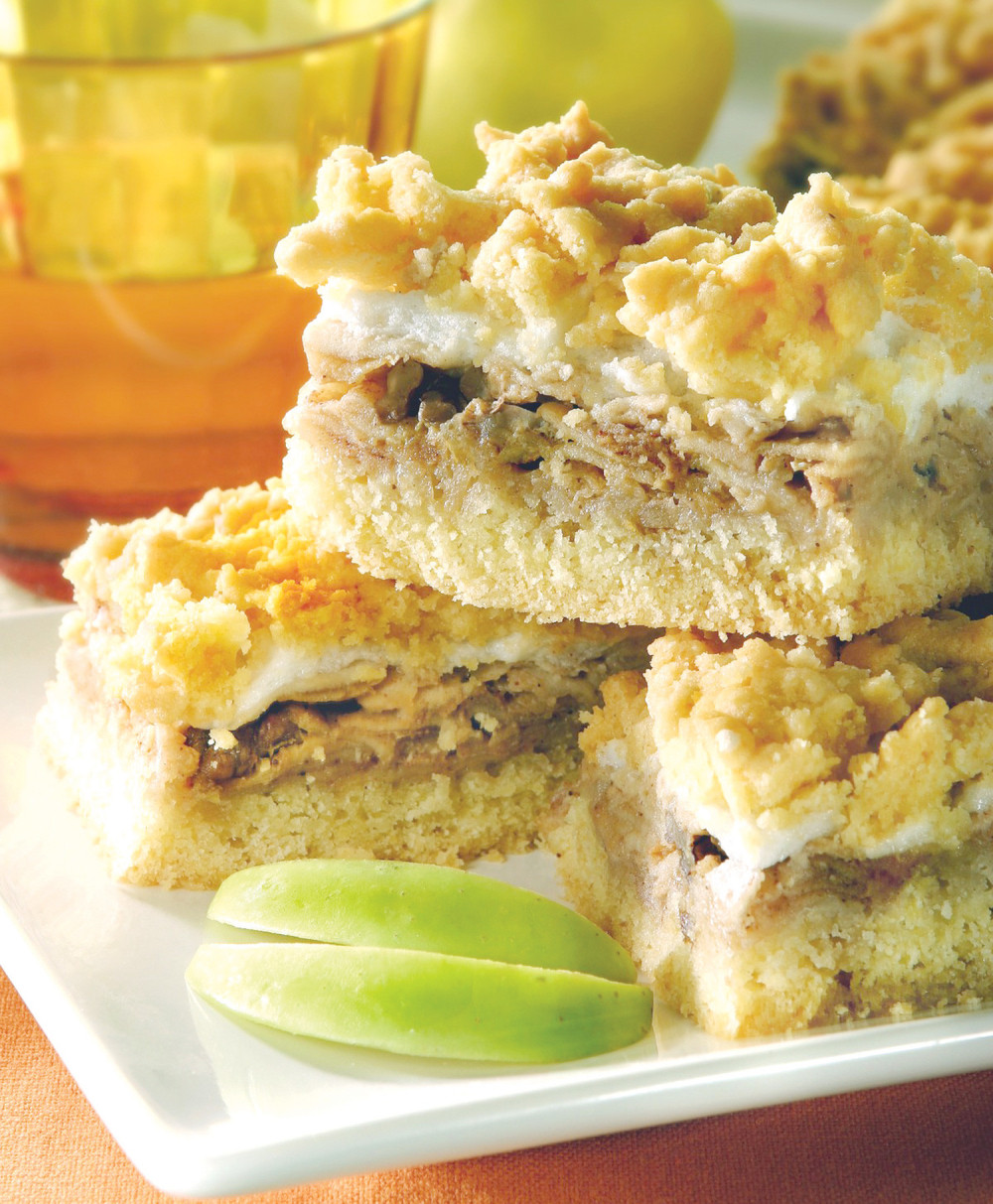 NEVEROVATNO JEFTIN KOLAČ OD JABUKA! Mekan, ukusan i lako ga je napraviti! (RECEPT)